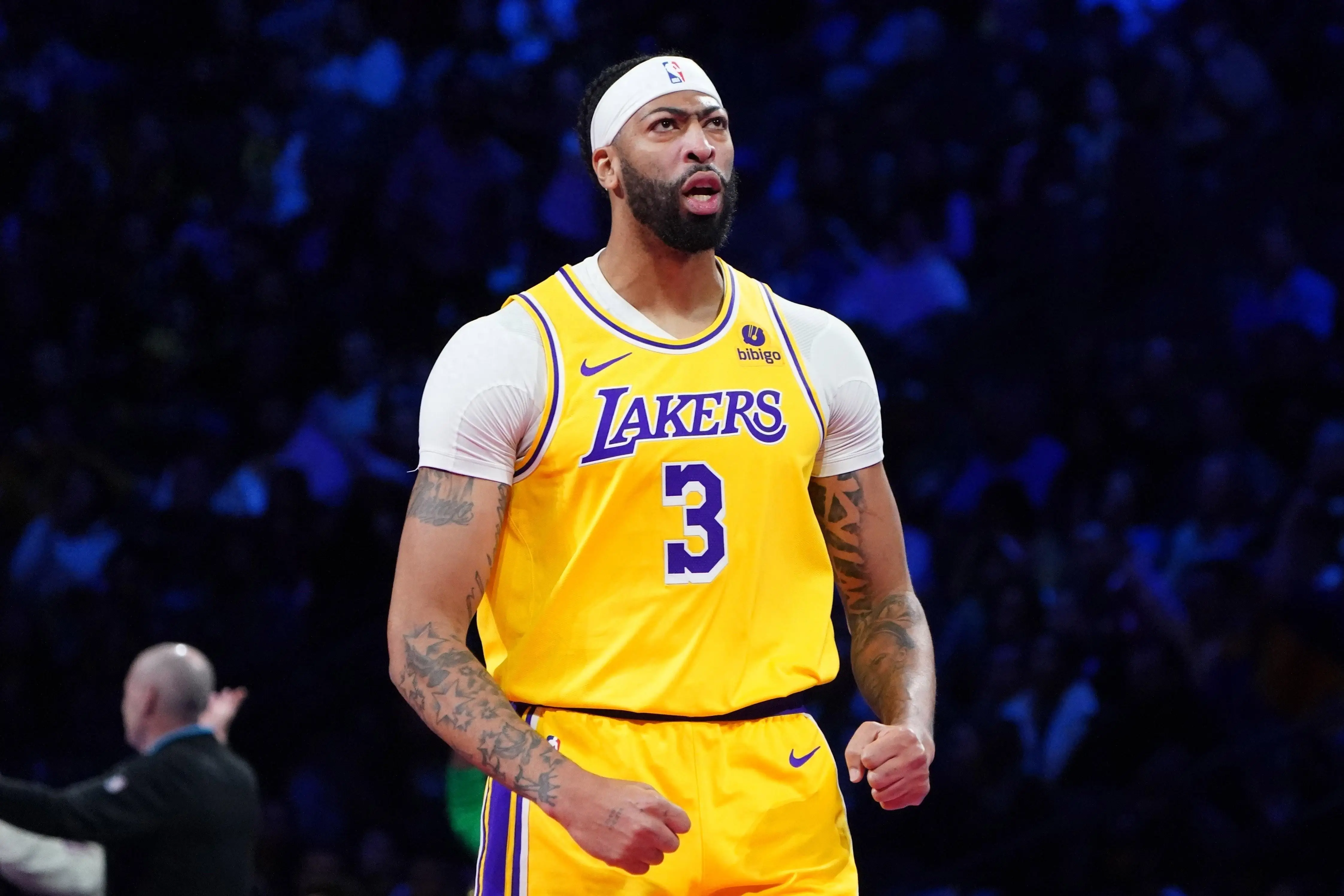 开云-浓眉哥在西班牙队比赛中险胜，出色防守引发热议！